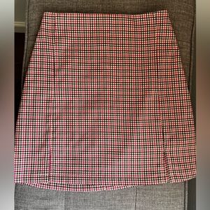 J. Galt Brandy Melville checkered mini skirt navy and white🩷🤎🩷🤎